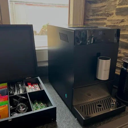 Bg Living & Hosting - Mosel Winzerhaus An Der Lieser Mit Sonnenterrasse & Privatparkplatz - Naehe Bernkastel-Kues