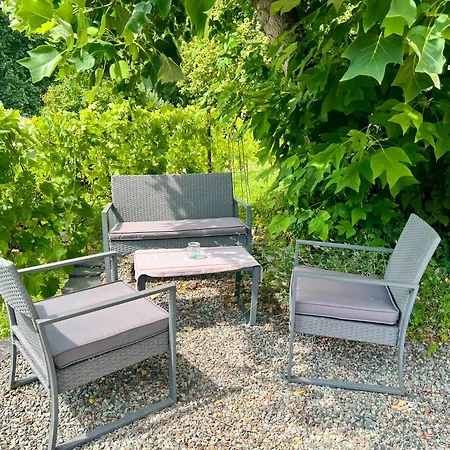 Bg Living & Hosting - Mosel Winzerhaus An Der Lieser Mit Sonnenterrasse & Privatparkplatz - Naehe Bernkastel-Kues Nyaraló *