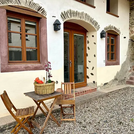 Nyaraló Bg Living & Hosting - Mosel Winzerhaus An Der Lieser Mit Sonnenterrasse & Privatparkplatz - Naehe Bernkastel-Kues