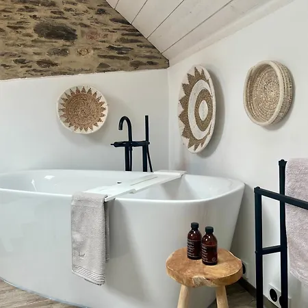 Bg Living & Hosting - Mosel Winzerhaus An Der Lieser Mit Sonnenterrasse & Privatparkplatz - Naehe Bernkastel-Kues Nyaraló