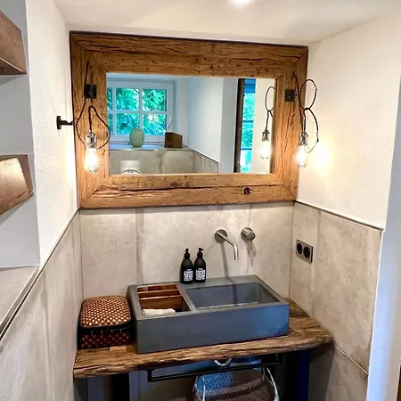 Nyaraló Bg Living & Hosting - Mosel Winzerhaus An Der Lieser Mit Sonnenterrasse & Privatparkplatz - Naehe Bernkastel-Kues *