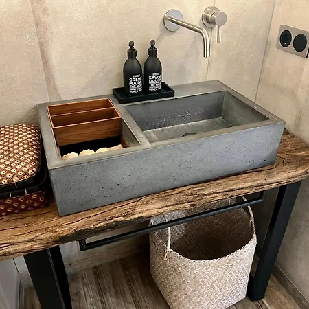 Bg Living & Hosting - Mosel Winzerhaus An Der Lieser Mit Sonnenterrasse & Privatparkplatz - Naehe Bernkastel-Kues Nyaraló *